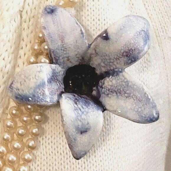 Les Bernard Inc Faux Pearl with Ceramic Lilly - Picture 2 of 3